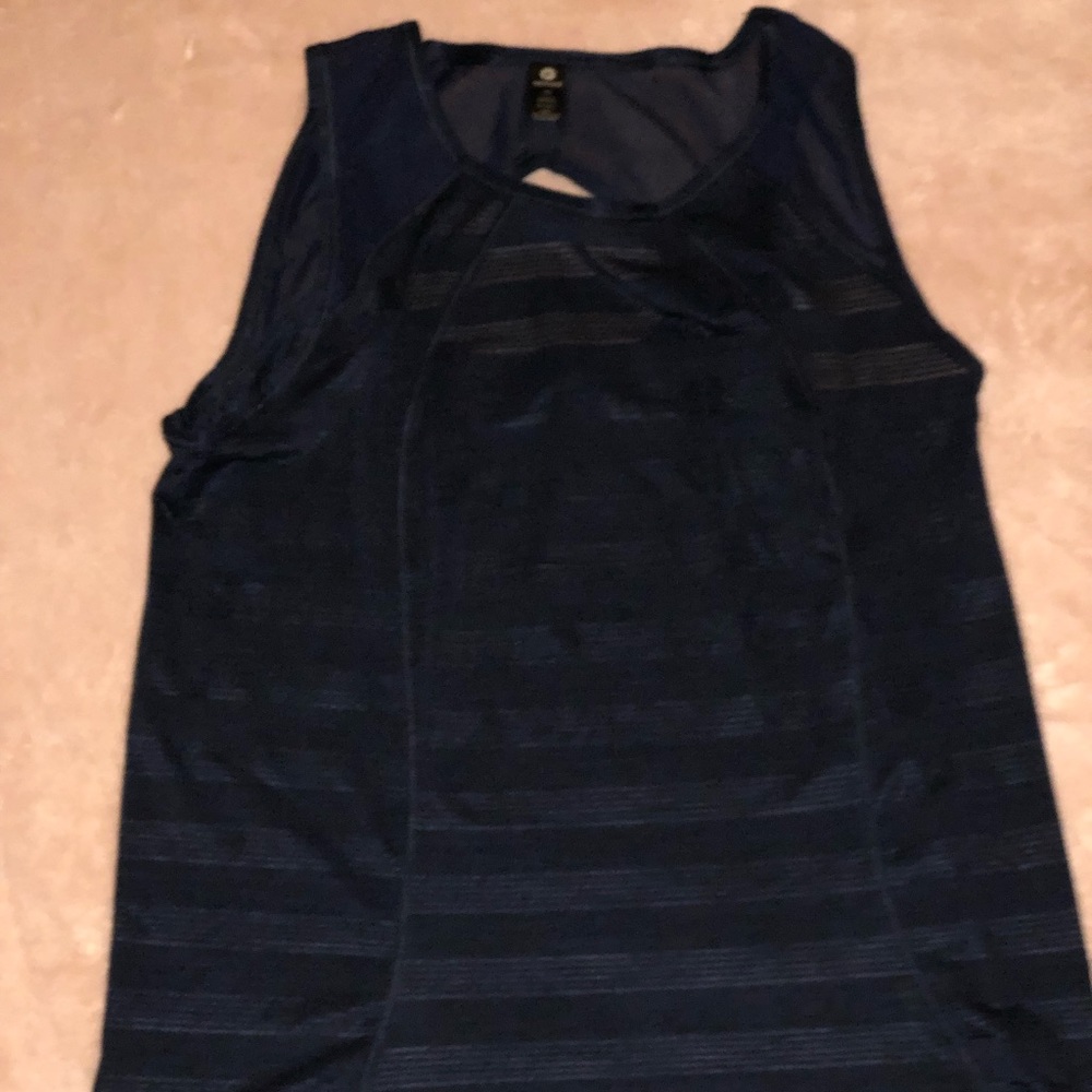 Workout shirt